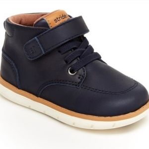 Stride Rite 4.5W Navy Boots